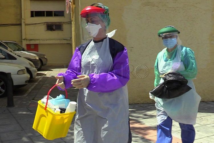 sanitarios-prueba-coronavirus