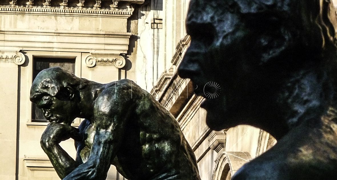estatua-pensar