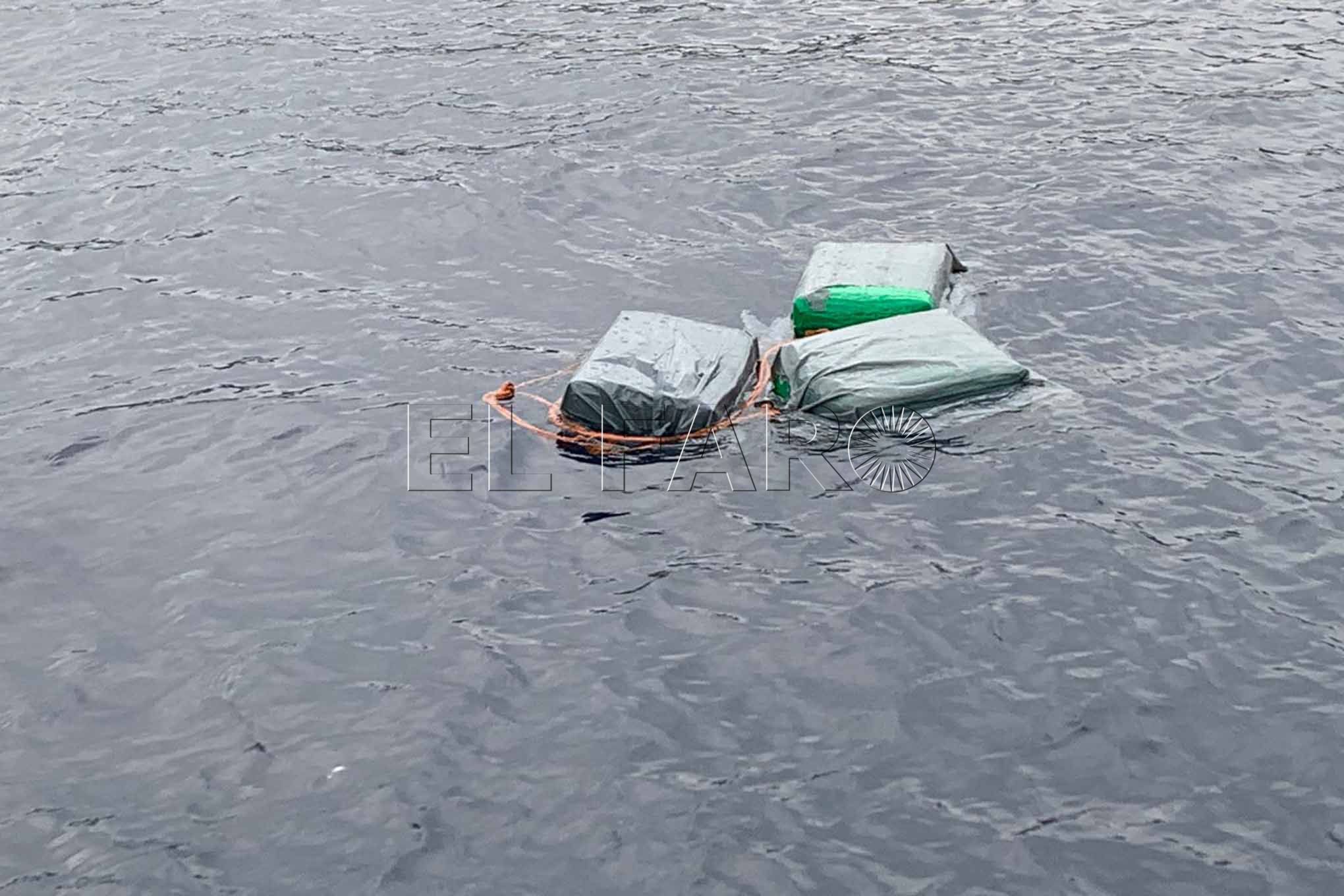 fardos-droga-mar-rescatados-guardia-civil