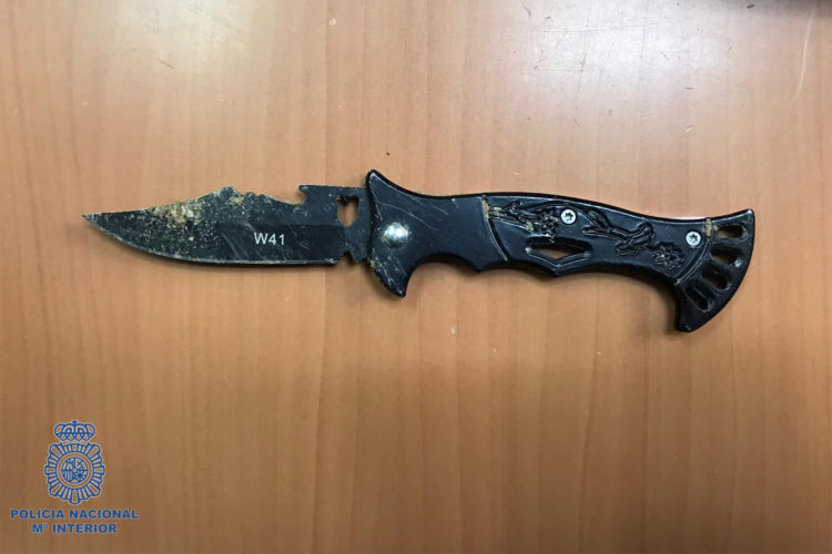 cuchillo-policia