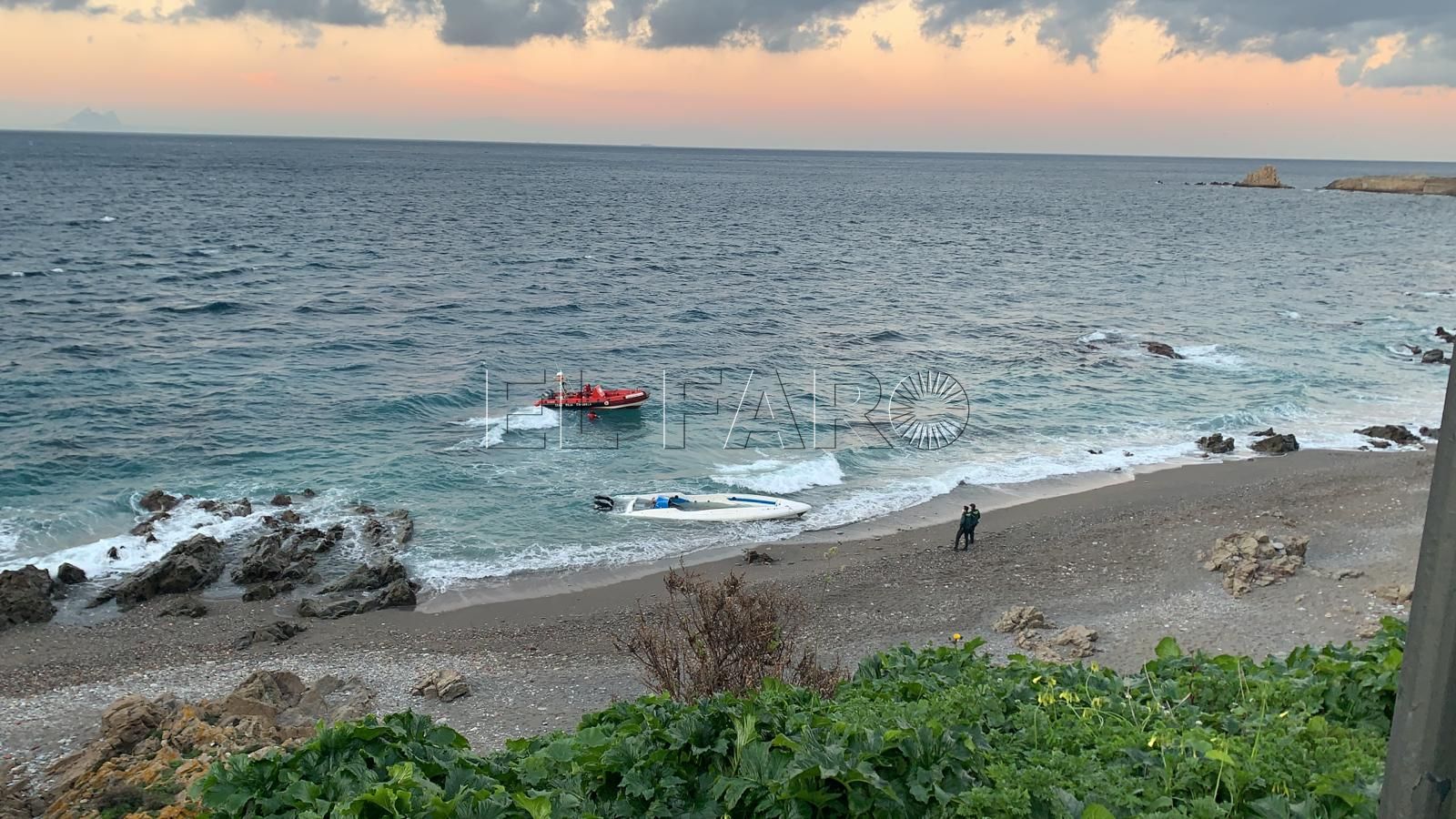 embarcacion-playa-santa-catalina-orilla