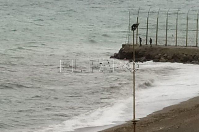 espigon-tarajal-nado-marruecos-temporal