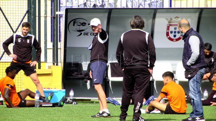 entrenamiento-ad-ceuta-campo-martinez-pirri-2
