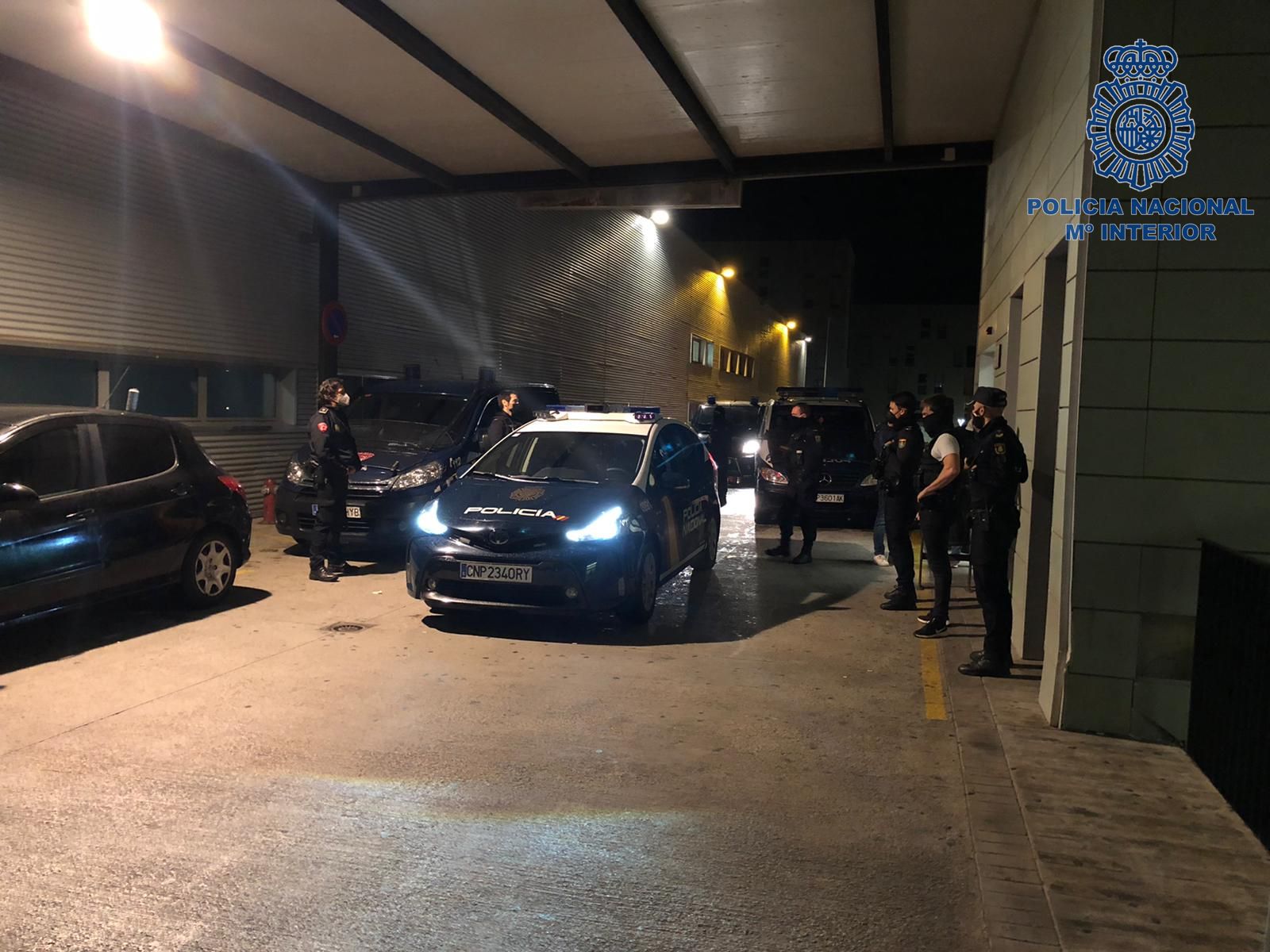 policia-detenido-2