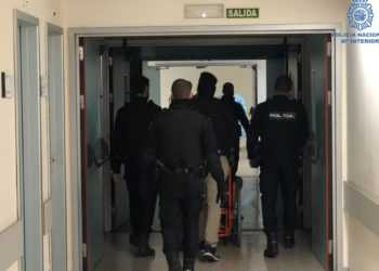 policia-detenido