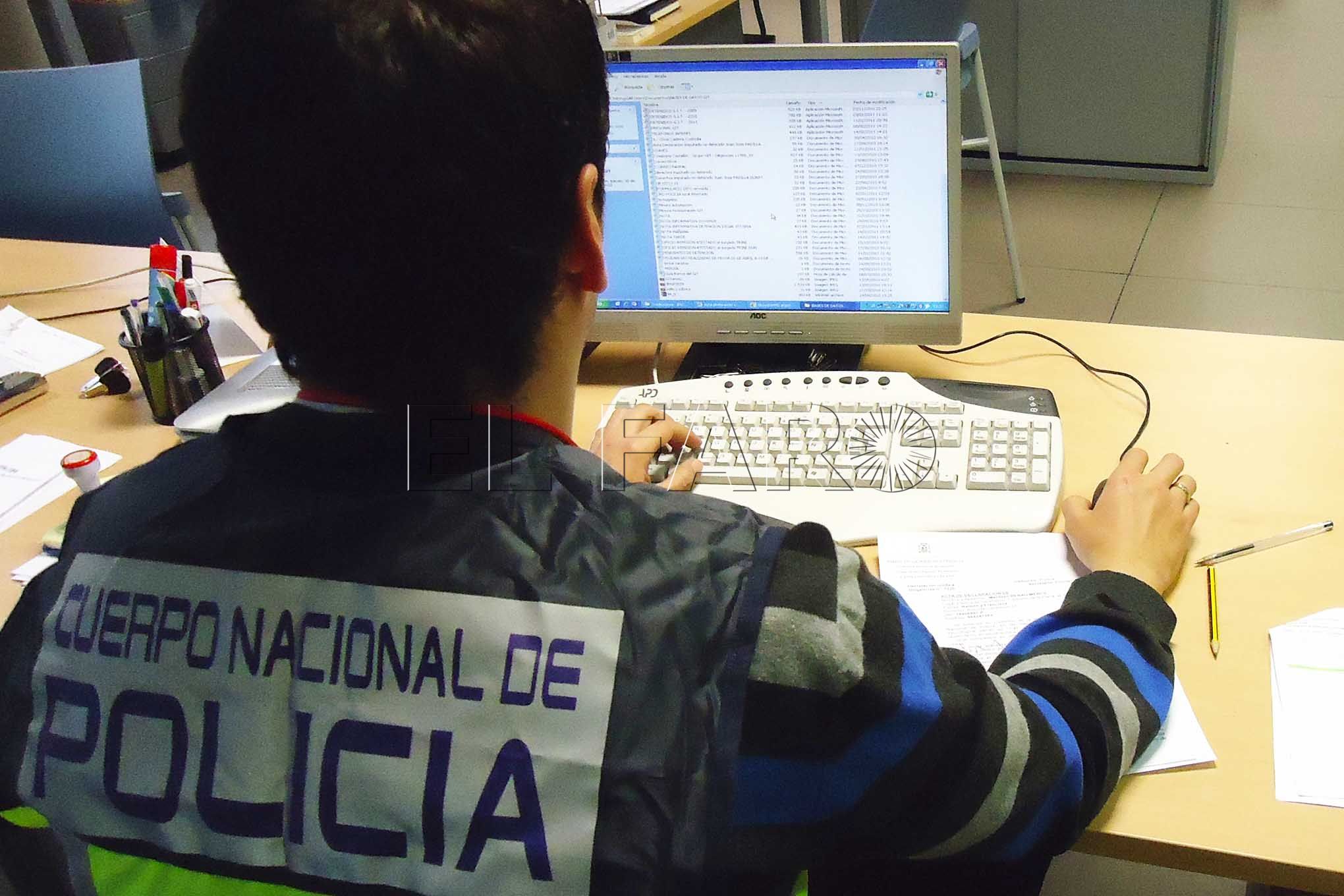 policia-nacional-ordenador