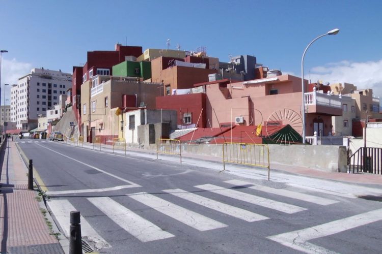 barriada-recinto-vista-lateral-carretera