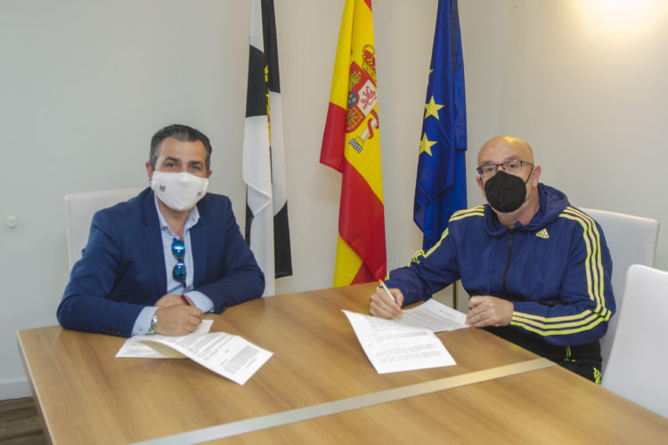 carlos-rontome-firma-convenio-fampa