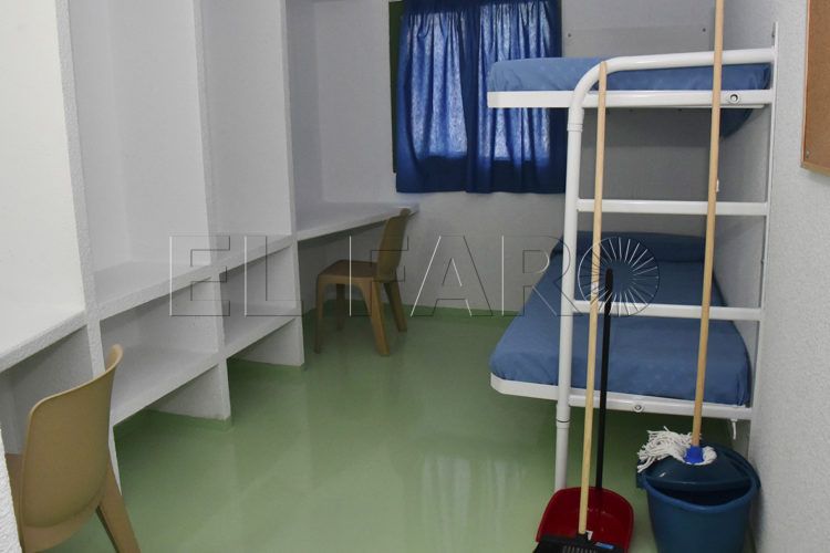 interior-celda-prision