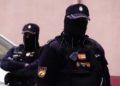 operacion-policia-inmigrantes-puerto-3