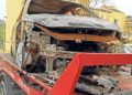 recogida-coche-quemado-3