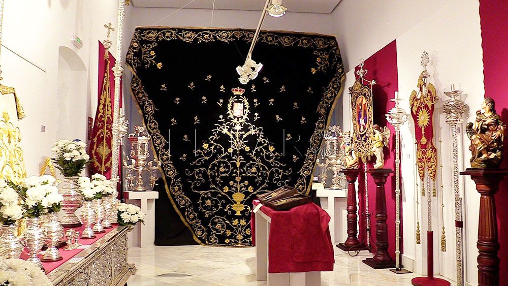 semana-santa-exposicion-crux-lucis-25