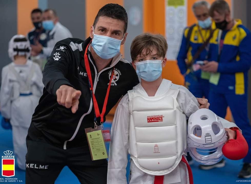 karate-3