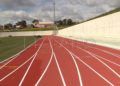 pista-atletismo-colocacion-cesped-obras-20