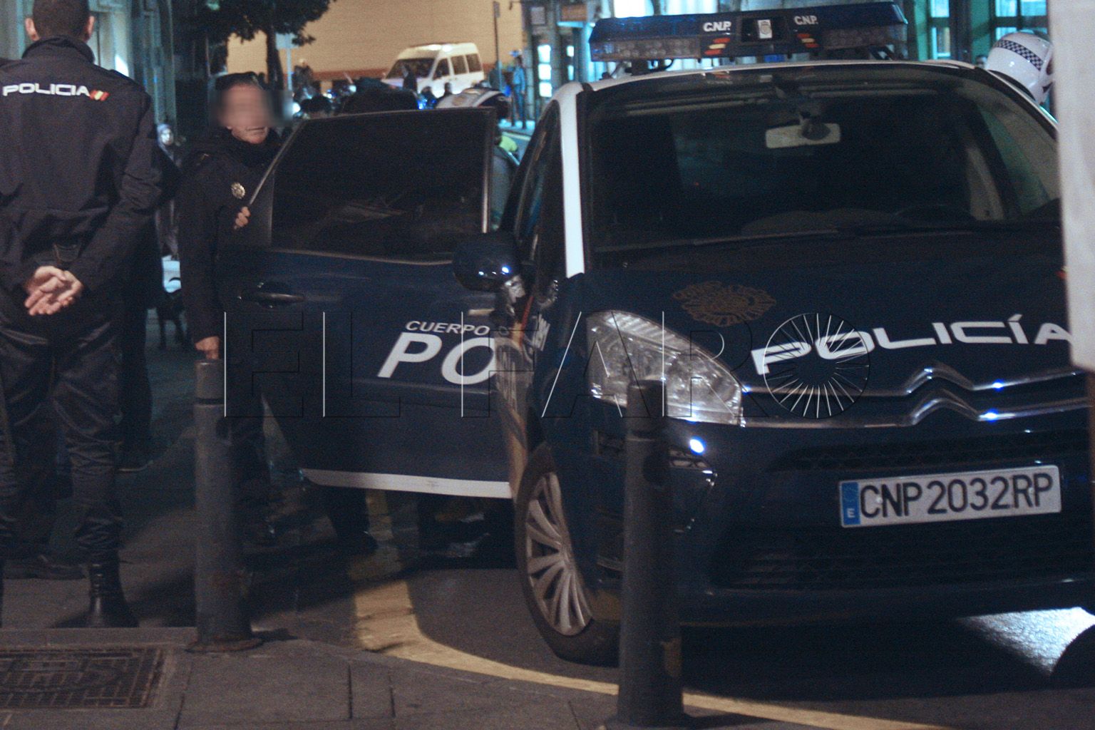 policia-nacional-cnp-vehiculo