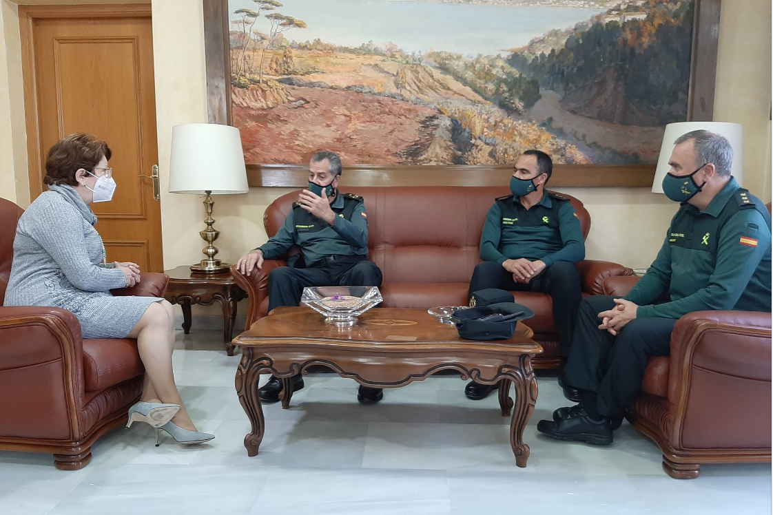https://elfarodresponsable-fronteras-guardai-civil-visita-ceuta-delegada-1eceuta.es/subsaharianos-intenta-entrada-valla-ceuta/