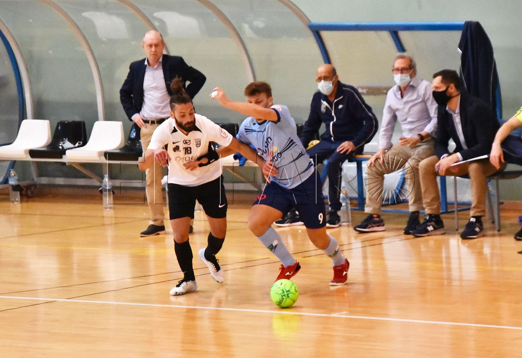 ua-ceuti-banquillo-futbol-sala