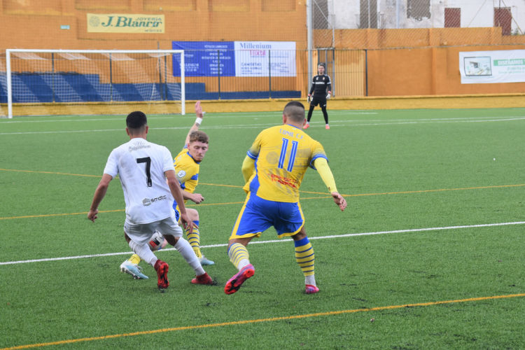 ceuta-conil-futbol-jose-martinez-pirri