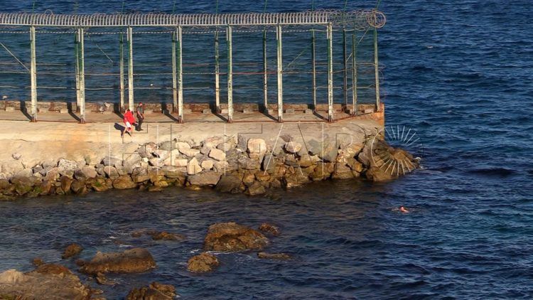 entrada-nadadores-benzu-guardia-civil-inmigrantes-6
