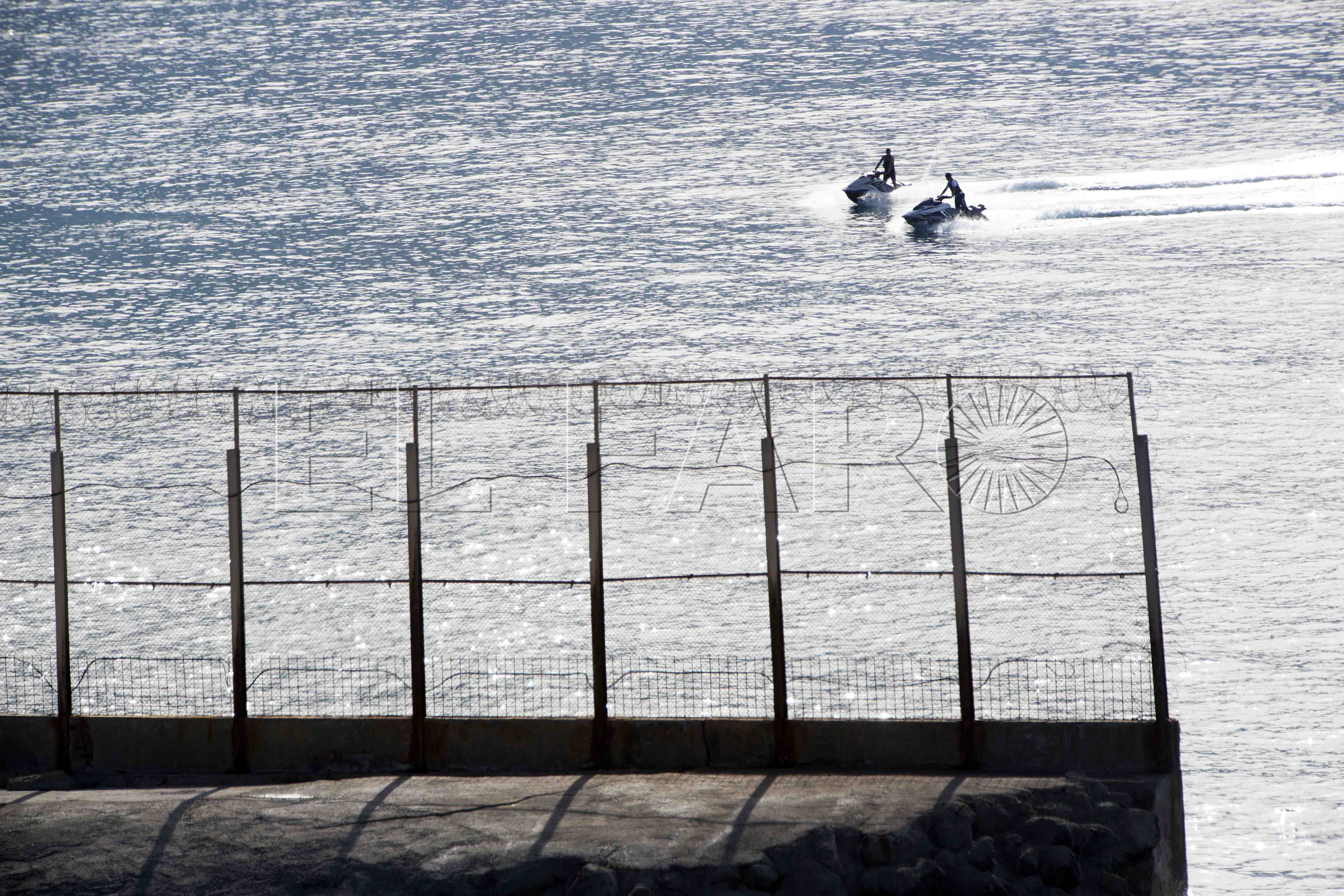 moto-agua-espigon-frontera