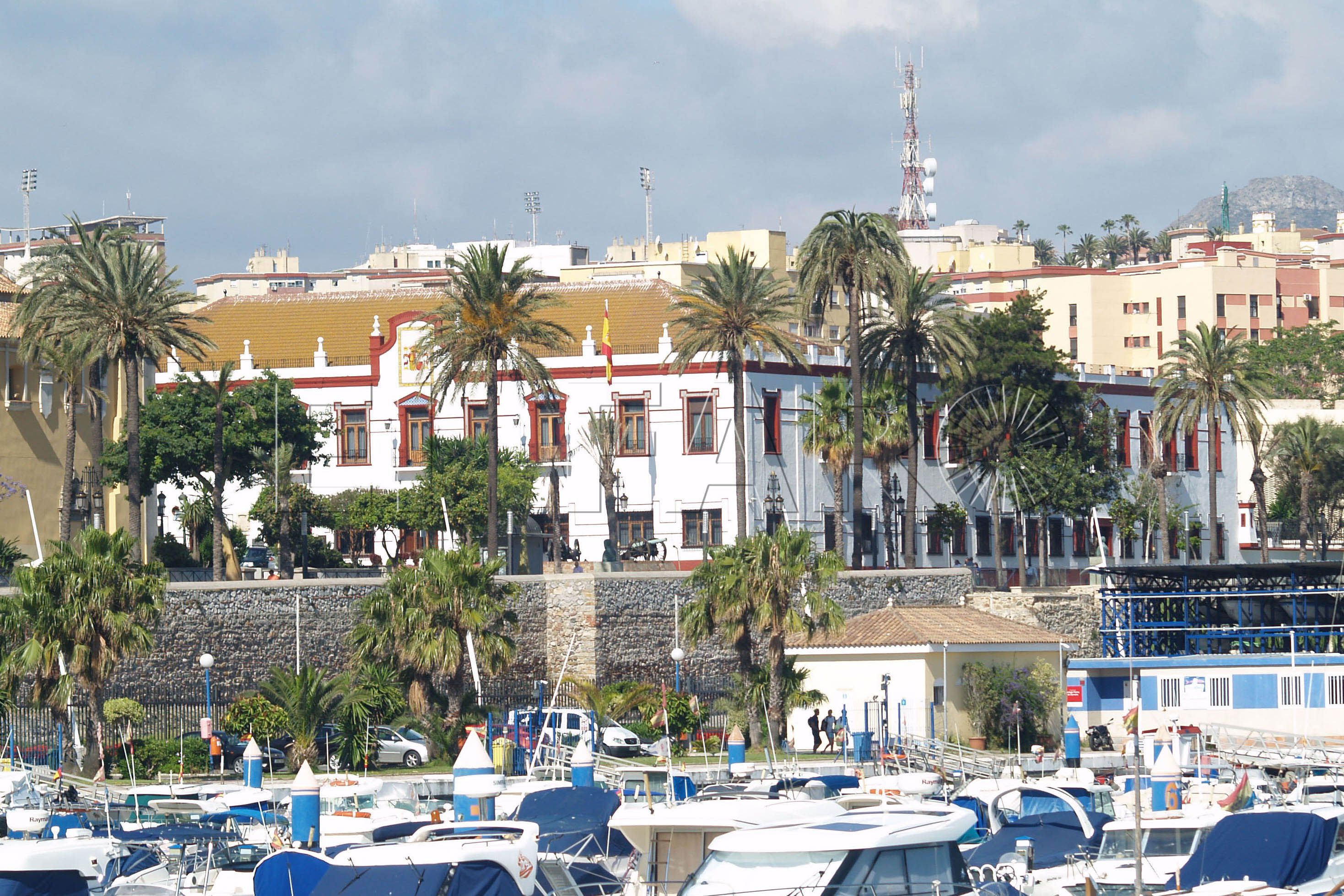 turismo-puerto-deportivo-centro-ceuta