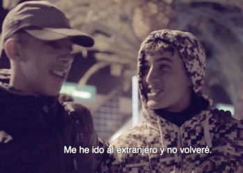 Muhamed, a la derecha