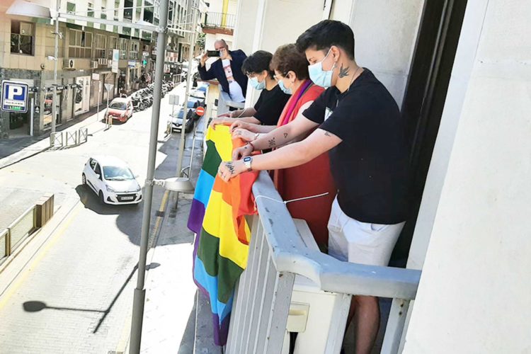 delegacion-orgullo-bandera-3