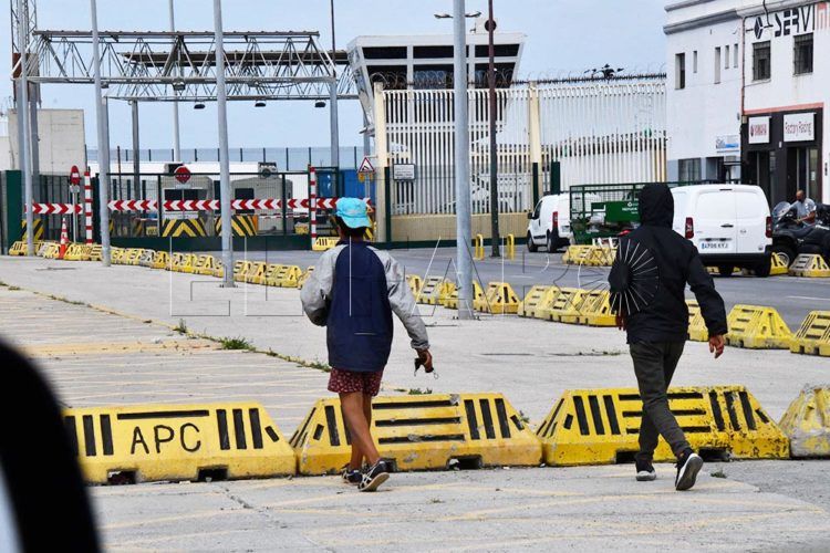 inmigrantes-mena-puerto-20