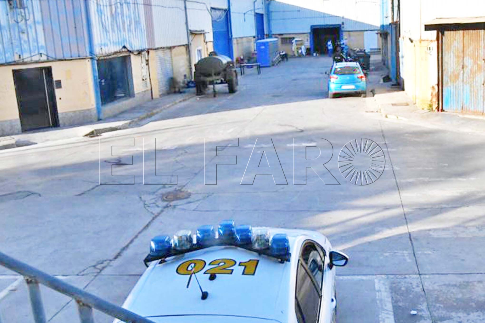 policia-nave-tarajal-menores