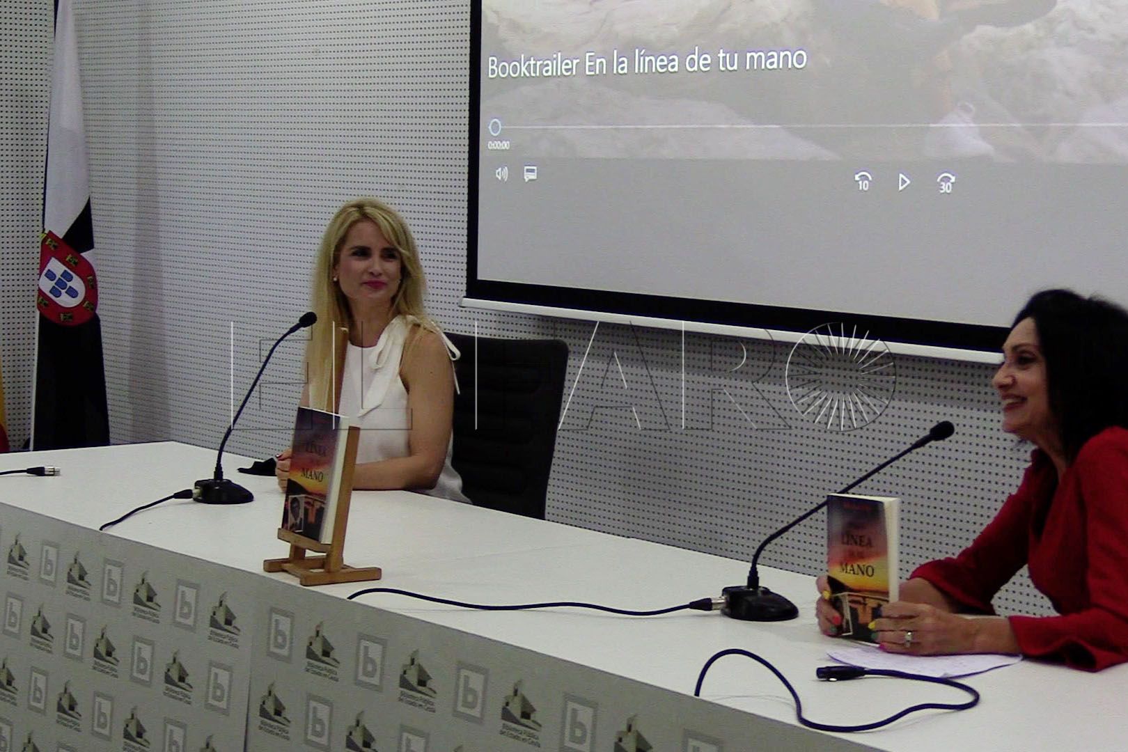 presentacion-libro-linea-mano10