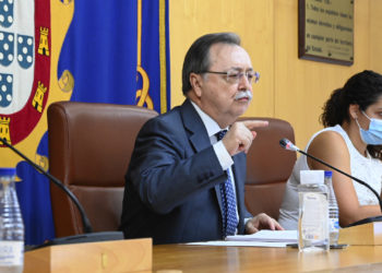 vivas-lorena-miranda-mesa-asamblea