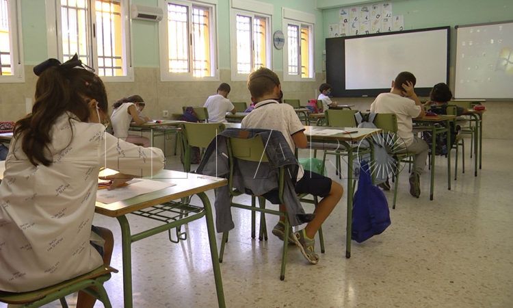 curso-escolar-aula-alumnos