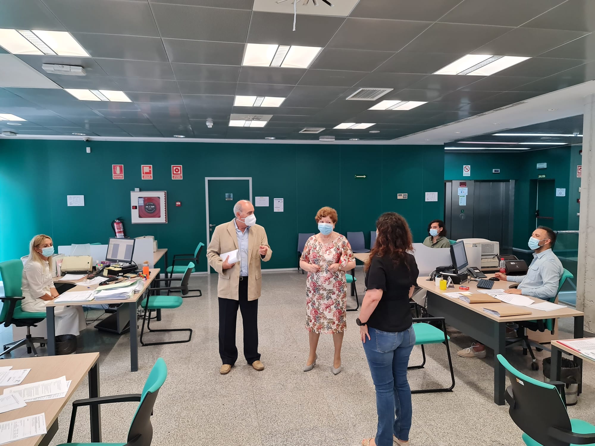 delegada-salvadora-mateos-visita-instituto-nacional-tesoreria-seguridad-social-4
