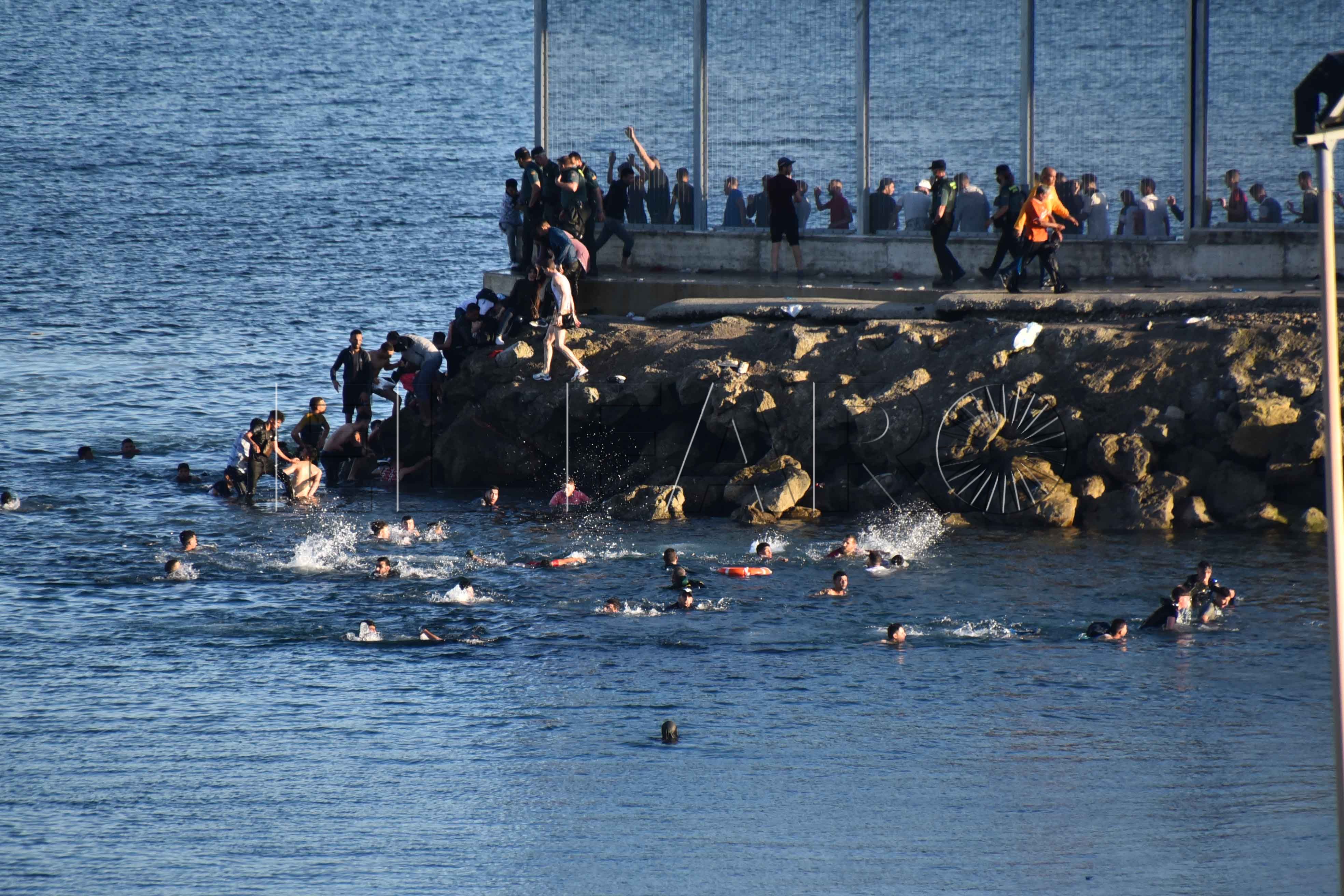 entrada-inmigrantes-mayo-tarajal-2