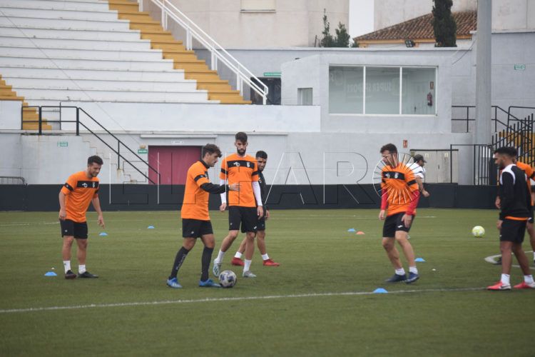 entrenamiento-ad-ceuta-futbol