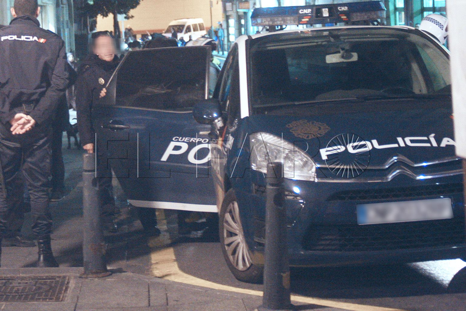 vehiculo-cnp-coche-policia-nacional