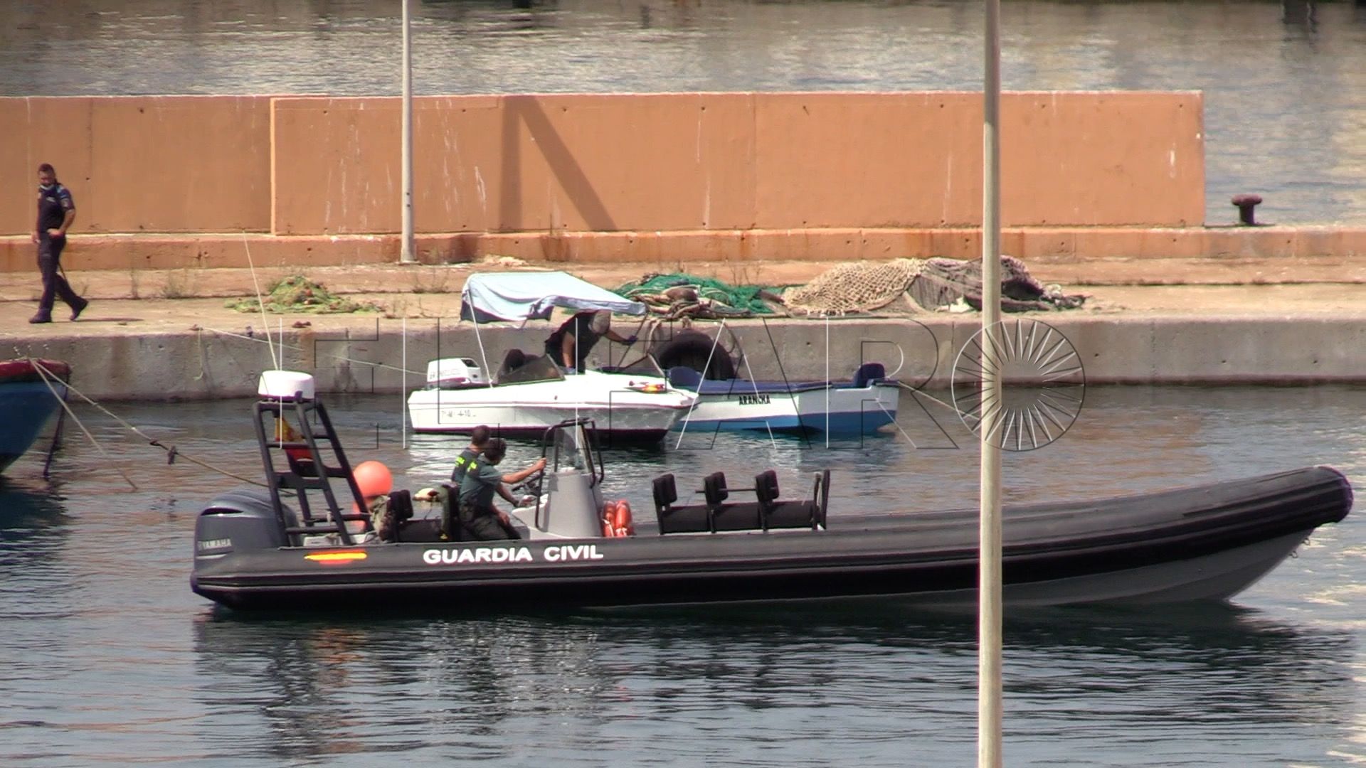 abortado-pase-inmigrantes-muelle-pesquero-3