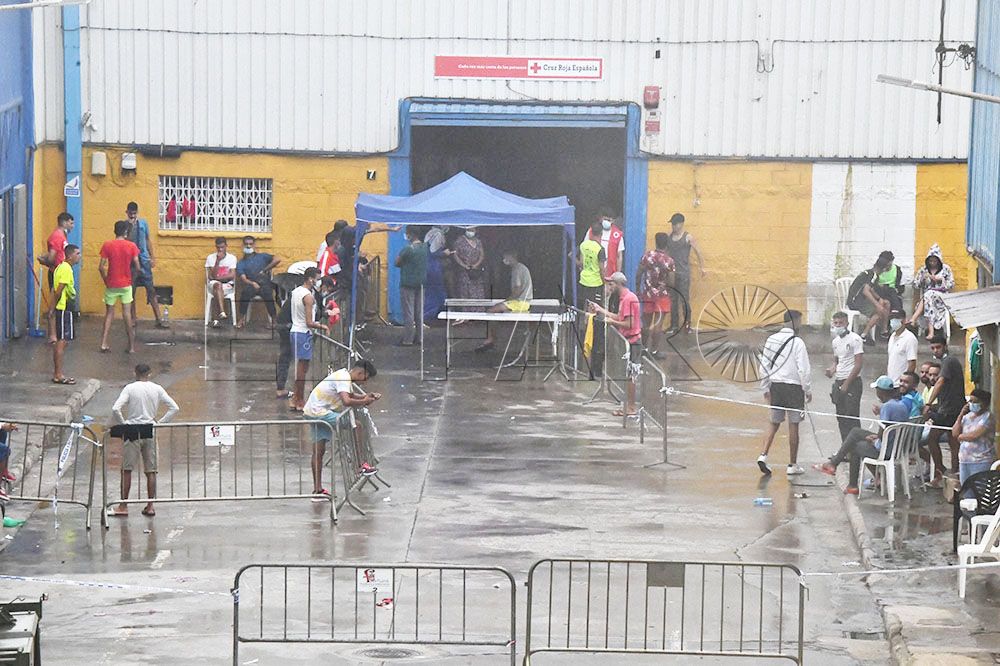inmigrantes-naves-tarajal-3