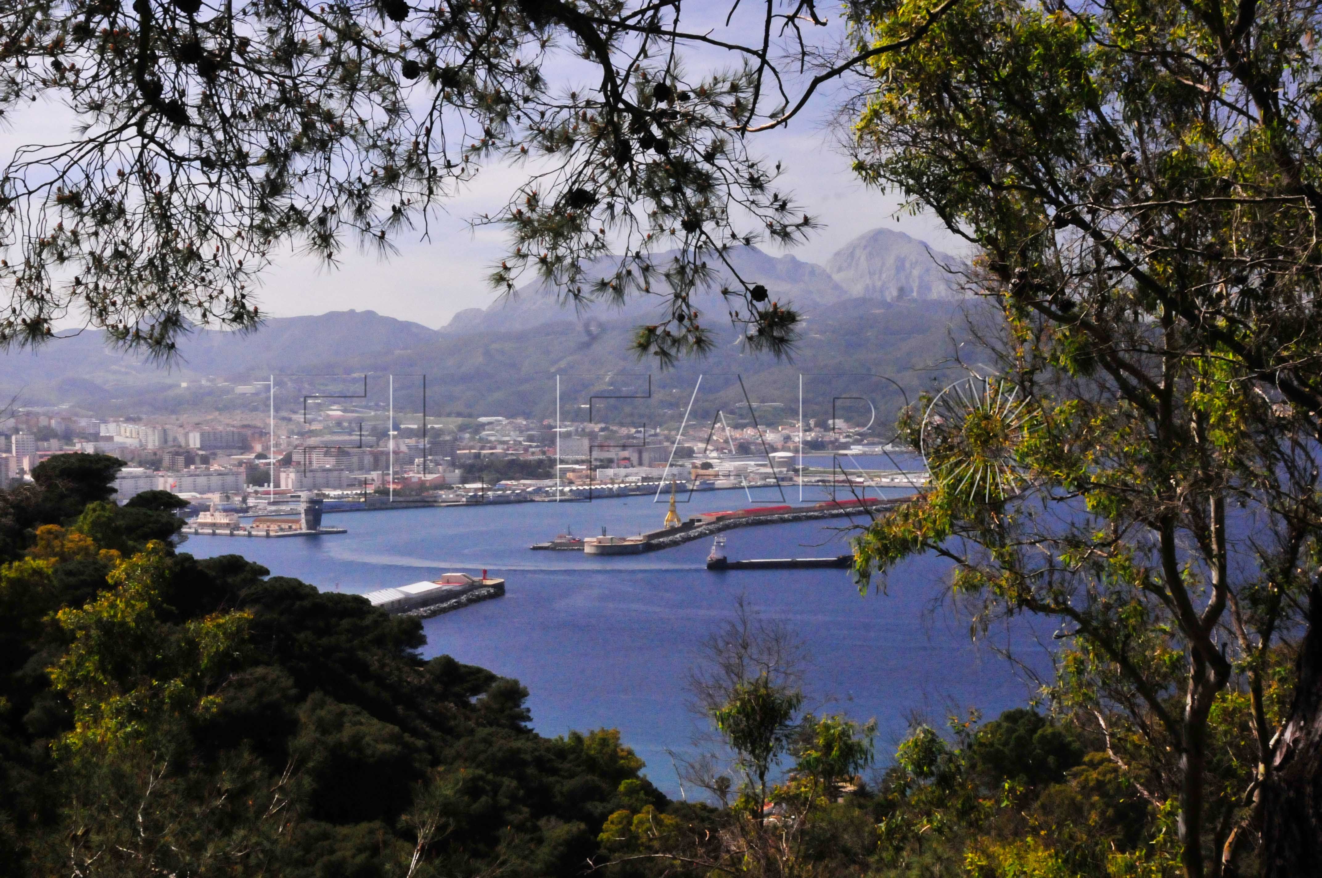 puerto-visto-desde-monte-hacho