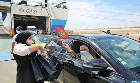 regreso-marroquies-bandera-marruecos-barco