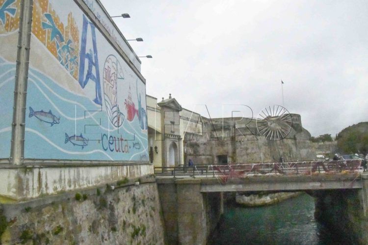 cartel-servicios-turisticos-puente-cristo