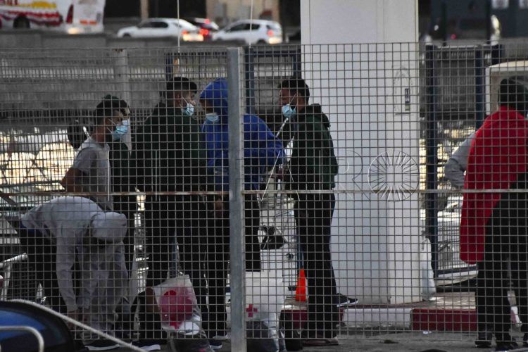 inmigrantes-marruecos-puerto