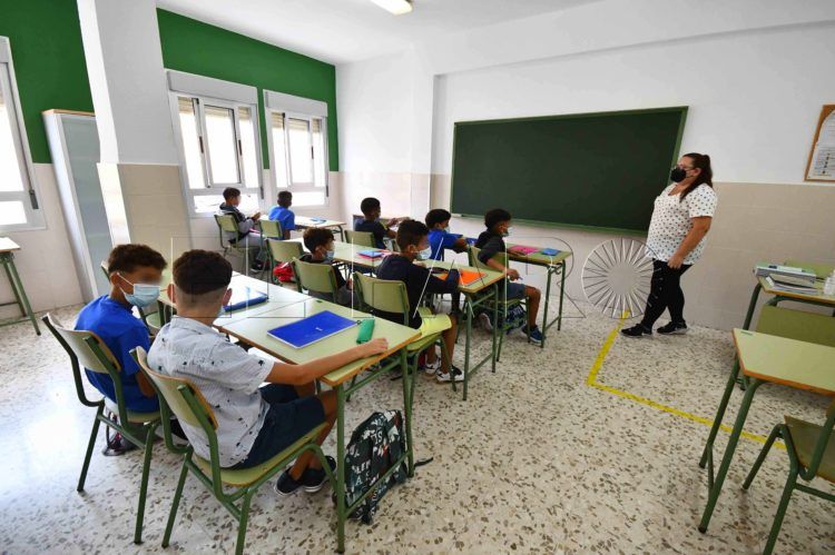 menores-mena-interior-almina-clases-4