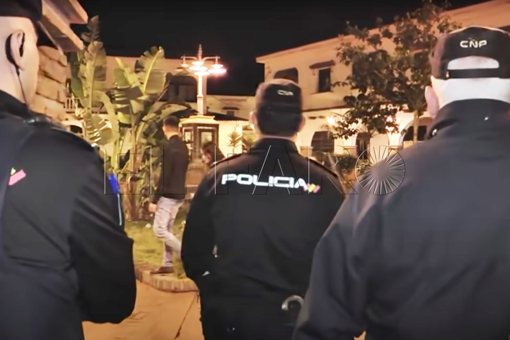 policia-nacional-poblado-marinero
