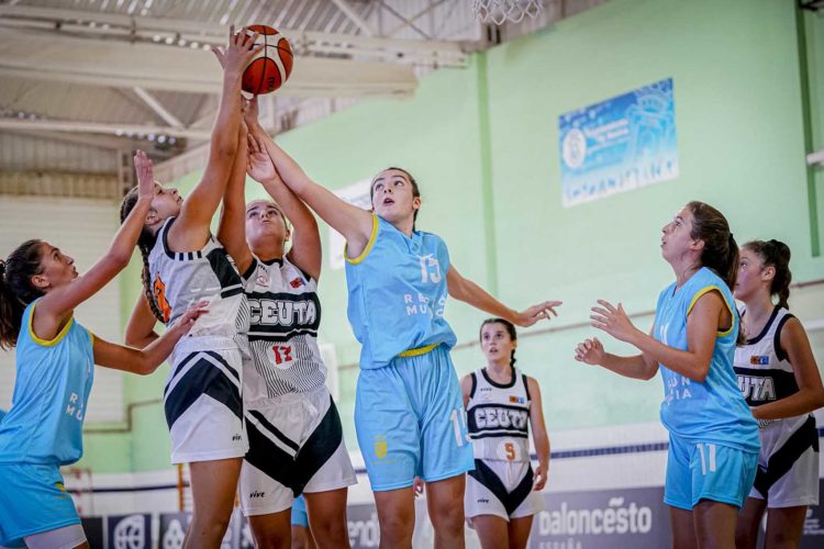 seleccion-cadete-baloncesto-ceuta-contra-castilla-macha