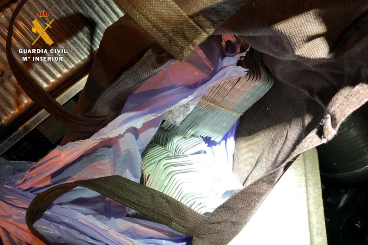 guardia-civil-detiene-8000-comprimidos4
