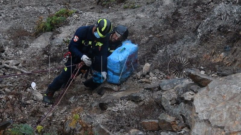 bomberos-droga-fardos-sarchal-008