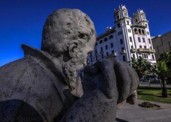 carencias-politica-propiciar-futuro-adolfo-hernandez-001