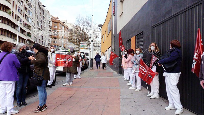 cruz-blanca-protesta-extra-001