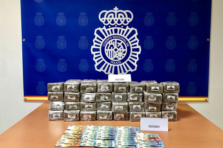 policia-incautación-hachis